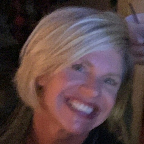 Meet your Posher, Tess - Picture 2 of 8